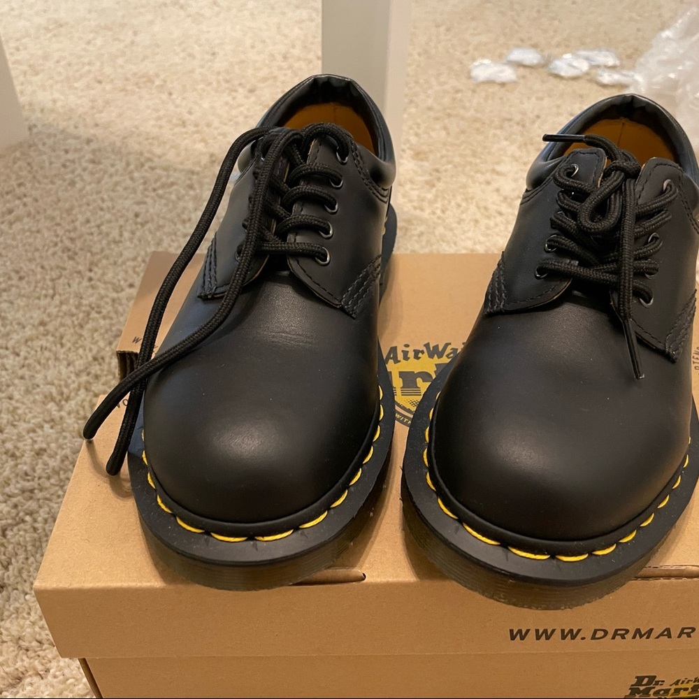 Dr. Martens nappa leather shoes brand new